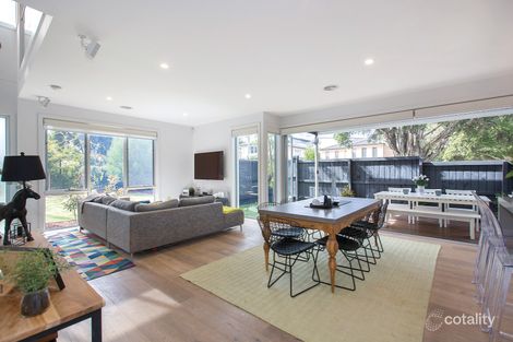 Property photo of 32 Loudon Road Burwood VIC 3125