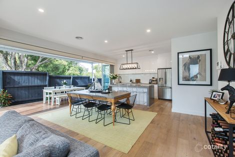 Property photo of 32 Loudon Road Burwood VIC 3125