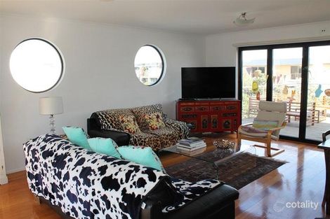 Property photo of 17 Seaview Crescent Surf Beach VIC 3922