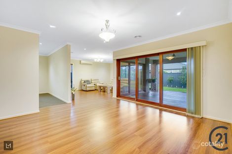 Property photo of 46 William Thwaites Boulevard Cranbourne North VIC 3977