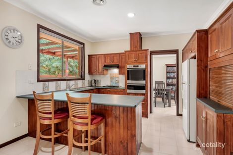 Property photo of 4 Glenlea Court Mill Park VIC 3082