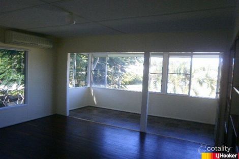 Property photo of 16 Emu Street Slade Point QLD 4740