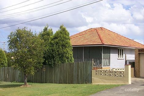 2 Walkers Dr, Balmoral, QLD 4171