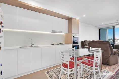 Property photo of 1072/123 Cavendish Road Coorparoo QLD 4151