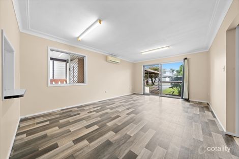 Property photo of 20 Deagon Drive Runaway Bay QLD 4216
