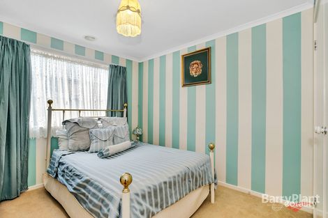 Property photo of 13 Gungurra Grove Wyndham Vale VIC 3024