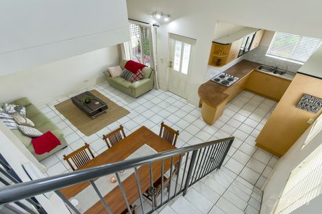 Property photo of 2/15 Cardross Street Yeerongpilly QLD 4105