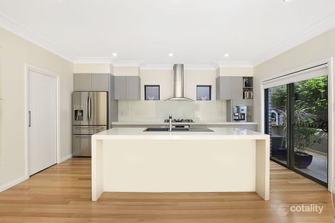 8 Robinson St, Wollongong, NSW 2500