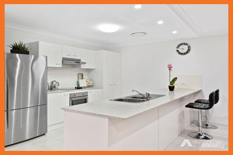 Property photo of 32 Flametree Crescent Berrinba QLD 4117