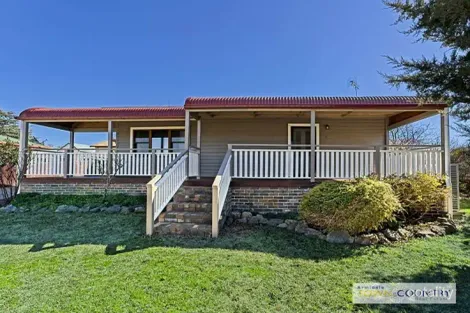 61 Maitland St, Uralla, NSW 2358