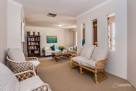 Property photo of 8 Houghton Close South Guildford WA 6055