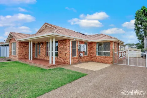 7 Laurel St, Gooburrum, QLD 4670
