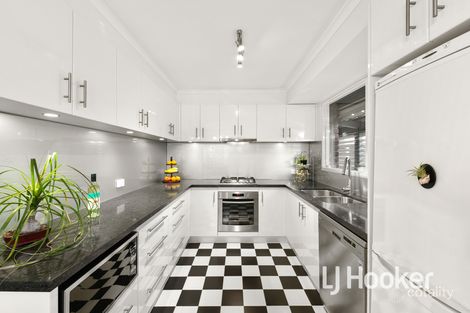 Property photo of 5 Faye Place Hampton Park VIC 3976