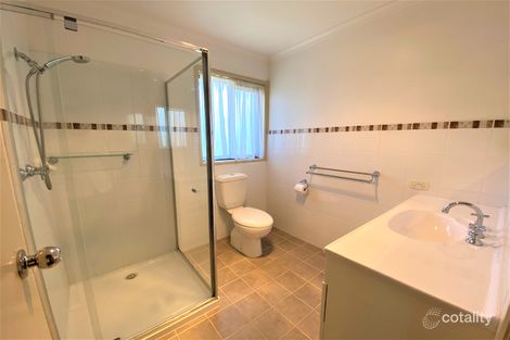 Property photo of 2/1 Burns Court West Wodonga VIC 3690