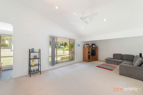 Property photo of 86 Silky Oak Drive Caves Beach NSW 2281