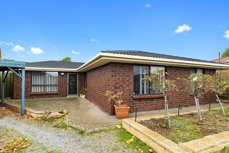 Property photo of 6 Coonawarra Close Woodcroft SA 5162