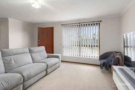 Property photo of 6 Coonawarra Close Woodcroft SA 5162