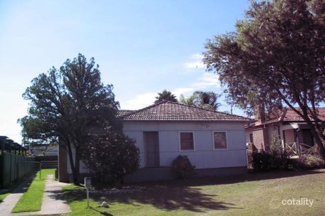 15 Blackford St, Fairfield East, NSW 2165