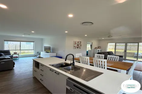 Property photo of 5 Highland Avenue Gleneagle QLD 4285