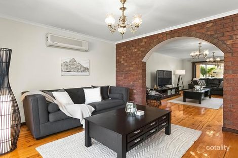 Property photo of 17 Cannes Avenue Avondale Heights VIC 3034