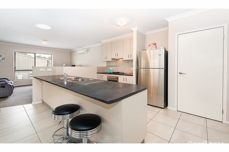 Property photo of 37 Kelliher Avenue Wodonga VIC 3690