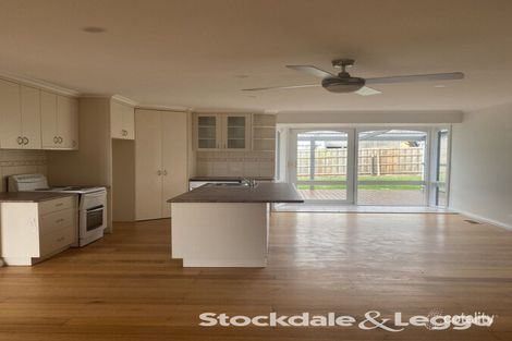 Property photo of 3 Roy Court Churchill VIC 3842