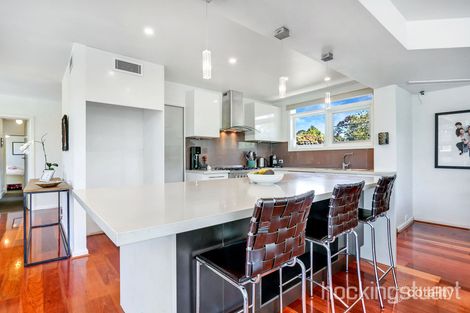Property photo of 1 Newlands Court Box Hill South VIC 3128