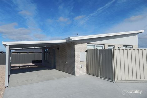 2/2 Maple St, Latrobe, TAS 7307