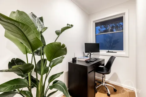 Property photo of 9 Simmons Court Greensborough VIC 3088