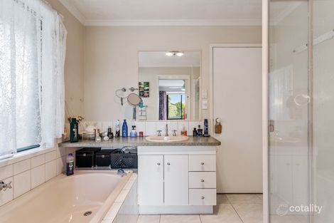 Property photo of 15 Sark Court Hoppers Crossing VIC 3029