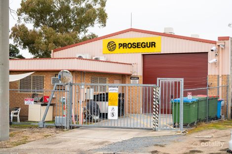 4 Trafalgar St, West Wodonga, VIC 3690