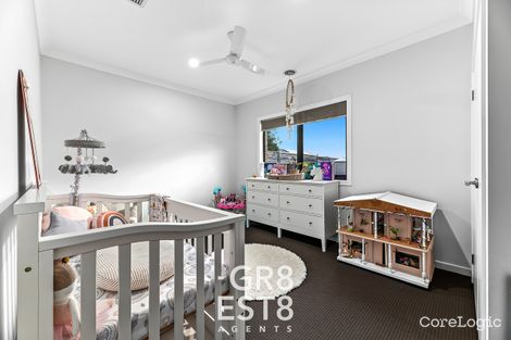 Property photo of 5 Ramsay Close Pakenham VIC 3810