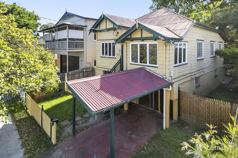 Property photo of 33 Baron Street Greenslopes QLD 4120