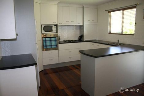 Property photo of 8 Pine Avenue West Gladstone QLD 4680