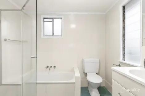 Property photo of 34 Pampling Street Camp Hill QLD 4152