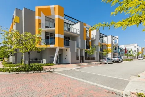 Property photo of 20/10 Pimlico Crescent Wellard WA 6170