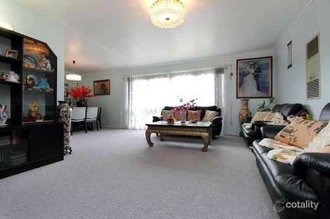 Property photo of 17 Lomond Drive Glen Waverley VIC 3150