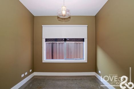Property photo of 58 Lockhart Street Mernda VIC 3754