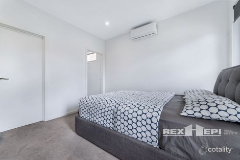 Property photo of 12 Blossom Drive Doveton VIC 3177