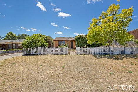 Property photo of 5 Elderberry Circle Halls Head WA 6210