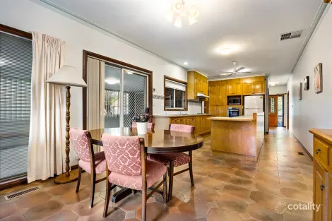 Property photo of 6 Baker Rise Sunbury VIC 3429