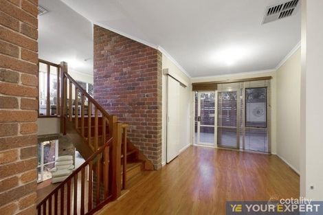 Property photo of 43 Edrington Park Drive Berwick VIC 3806