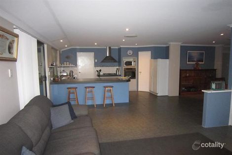Property photo of 44 Wayford Circle Hocking WA 6065