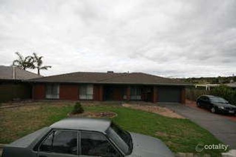 27 Caswell Dr, Hallett Cove, SA 5158