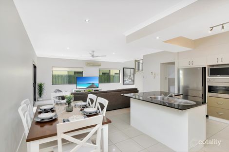 Property photo of 5/445 Pine Ridge Road Runaway Bay QLD 4216