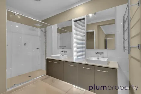 Property photo of 30 Mallee Circuit Moggill QLD 4070