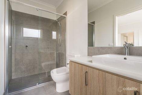 2/16 Belcher St, Hamlyn Heights, VIC 3215
