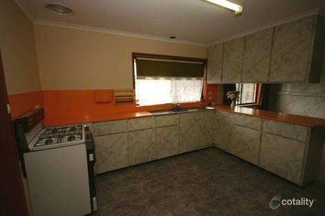 Property photo of 62 Fairbairn Road Cranbourne VIC 3977