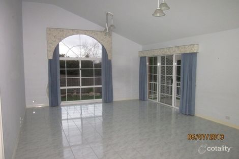 Property photo of 41 Callistemon Crescent Narre Warren VIC 3805