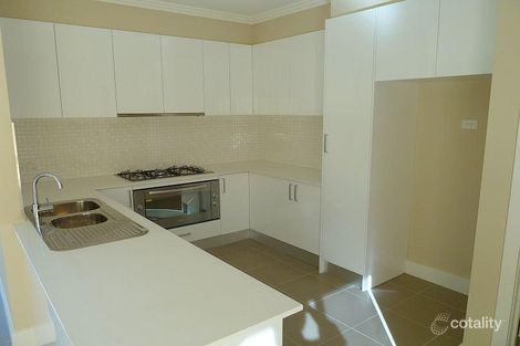 Property photo of 2/14 Arvern Avenue Avondale Heights VIC 3034